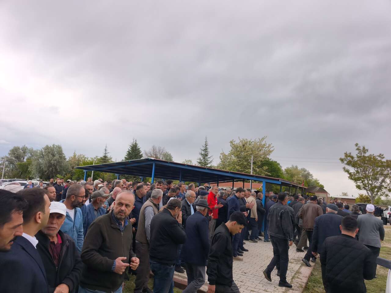 Konya’da sevenleri Recep Konuk’un oğlu Fatih Konuk’a son görevini yaptı 18
